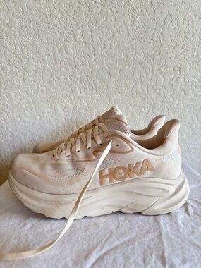 Hoka One One Women's Beige/Cream Running Sneakers